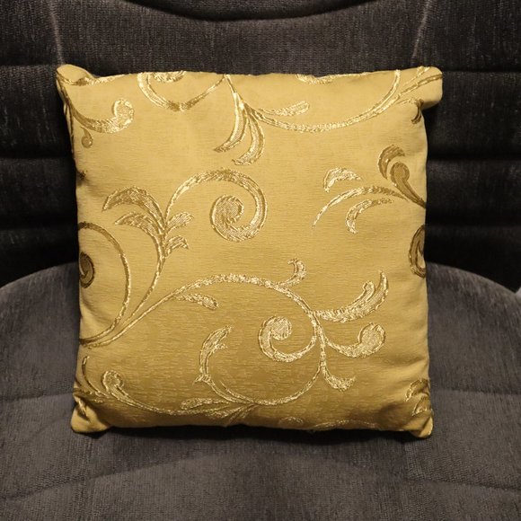 Plant Floral Design Golden Color Pillow 10 1/4" x 10" - Picture 3 of 3